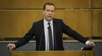 Rusya Güvenlik Konseyi: Trump acele etmezse Grönland referandumla Rusya'ya katılabilir