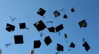 Yaz tatili 1 aya, üniversite eğitimi 3 yıla iniyor! Hangi bölümlerde uygulanacağı da belli