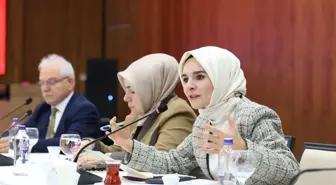 Bakan Göktaş, milletvekillerine sanal medya düzenlemesini anlattı