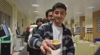 Gümüşhane'de üniversite öğrencilerine 'herle' ikram edildi