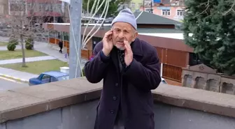 Hoparlör kullanmadan cenaze namazına çağırıp, geleneği devam ettiriyor