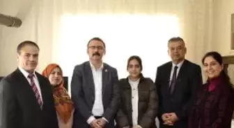 Kaymakam Ateş, öğrencilerin evine misafir oldu
