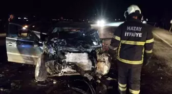 Otomobil ile minibüs kafa kafaya çarpıştı: 1 ölü, 6 yaralı