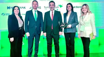 RE&UP, tekstil sektöründeki döngüsel ekonomi modeliyle Sürdürülebilirlik Liderleri Ödülü'nün sahibi oldu