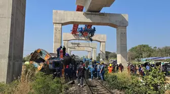 Tayland'da Tren Kazası: 22 Ölü, 50'den Fazla Yaralı