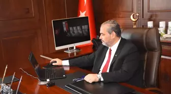 AFSÜ Rektörü Prof. Dr. Aslan, AA'nın 'Yılın Kareleri' oylamasına katıldı