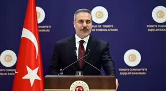 AKP Sözcüsü Çelik: 'İran'a müdahale bölge için olumsuz sonuçlar doğurur'