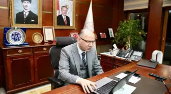 Giresun Valisi Serdengeçti, AA'nın "Yılın Kareleri" oylamasına katıldı