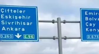 Hurdaya dönen araçtan sağ çıktı