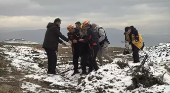 Karabük'te tarlaya savrulan otomobilin sürücüsü yaralandı