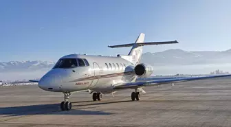 Muş'ta tedavi gören hasta, ambulans uçakla Ankara'ya sevk edildi