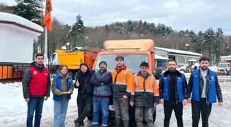 Öğrencilerden karayolları çalışanlarına anlamlı ziyaret