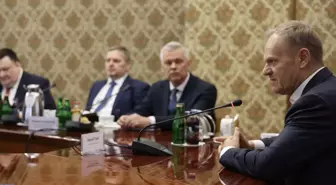 Polonya Başbakanı Tusk: Grönland'a asker göndermeyeceğiz