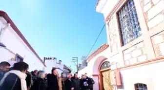 Vali Akbıyık, Saburhane'nin kültürel belleğine yakından baktı