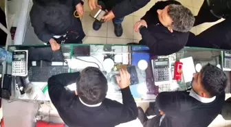 700 bin liralık vurgunu dikkatli esnaf önledi