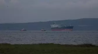 Çanakkale Boğazı'nda arızalanan tanker güvenli bölgeye demirletilecek