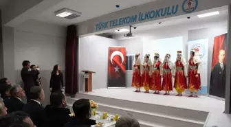 Çubuk'ta öğrenciler karnelerini alarak yarıyıl tatiline başladı
