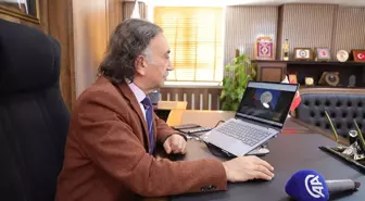 Hakkari Üniversitesi Rektörü Prof. Dr. Gençcelep, AA'nın 'Yılın Kareleri' oylamasına katıldı