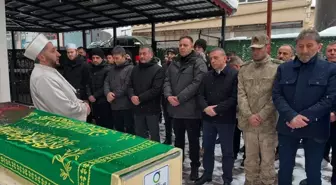 Kimsesiz ve engelli çocuk son yolculuğuna da yalnız uğurlandı