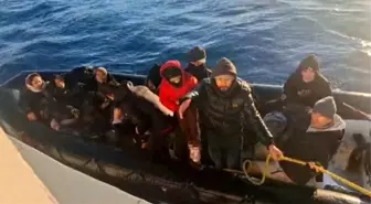 İzmir açıklarında 28 düzensiz göçmen yakalandı, 39 göçmen kurtarıldı