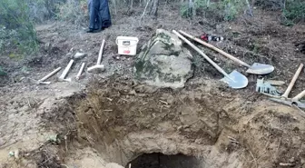 Karacasu'da kaçak kazıya jandarmadan suçüstü