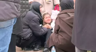 İnegöl'de Karne Töreni Dönüşü Kaza: Anne ve Kızı Yaralandı