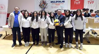 Kastamonu'da spor kulüpleri ve okullara 7 milyon TL değerinde malzeme desteği