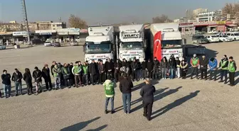 Şanlıurfa'dan Suriye'ye 3 tır insani yardım malzemesi gönderildi