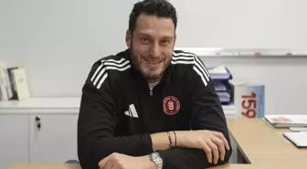 Ziraat Bankkart Voleybol Takımı Başantrenörü Mustafa Kavaz, AA'nın 'Yılın Kareleri' oylamasına katıldı