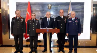 Bakan Güler, Hava Kuvvetleri Yıllık Değerlendirme Toplantısı'na katıldı