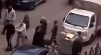 Bursa'da yol ortasında kavga trafiği kilitledi