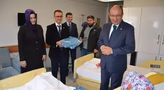 Bursa Kanserle Savaş Derneği'nden hastalara ziyaret