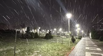 Çorlu'da kar yağışı başladı