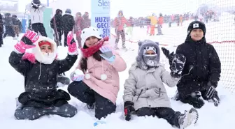 Erciyes'te pistler, karnelerini alan öğrencilerle doldu