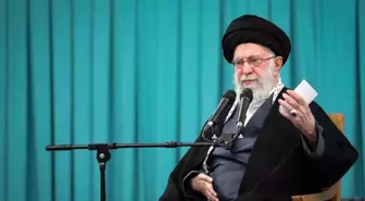 İran dini lideri Hamaney, protestolarda binlerce kişinin öldüğünü kabul etti