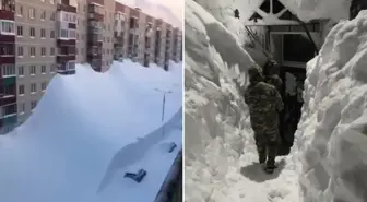 Kamçatka'da buzul çağını aratmayan görüntüler! Kar kalınlığı 4. kata kadar çıktı