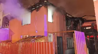Samsun'da iki katlı binada çıkan yangın hasara neden oldu