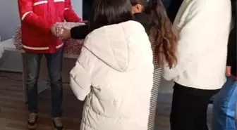 Türk Kızılay Yenişehir Şubesinden öğrencilere eğitim seti desteği