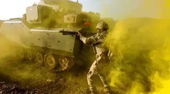 Vatan savunmasının kahramanları zorlu eğitimlerden geçiyor