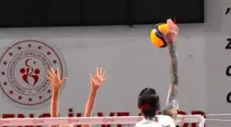 Voleybol: Sultanlar Ligi