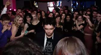 50 kişinin partilediği daire çöktü! Onlarca kişi yaralandı