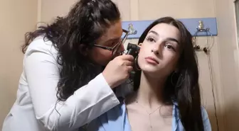 Doğuştan İşitme Engelli Azra, Erken Tanı Sayesinde Başarılı Bir Voleybolcu Olmak İstiyor