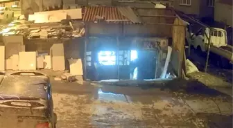 Avcılar'da mermer dükkanından hırsızlık kamerada; camdan girdi kapıdan çıktı