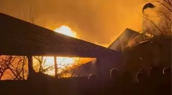 Bursa'da 2 katlı evde çıkan yangın, bitişikteki eve sıçradı