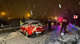 Düzce'de iki otomobilin çarpıştığı kazada 7 kişi yaralandı