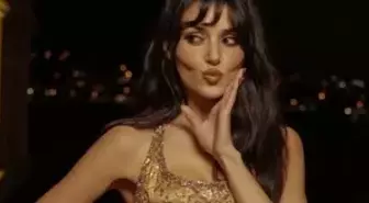 Hande Erçel, Riyad'da düzenlenen davette ne giydi? Hande Erçel, ELLE Style Awards ödül töreninde ne giydi?