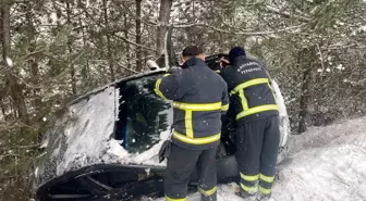 Kastamonu'da otomobil şarampole yuvarlandı: 2 yaralı