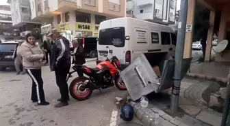 Manavgat'ta kamyonet ile motosiklet çarpıştı: 1 yaralı
