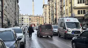 Sivas'ta patlayan kombi hasara yol açtı