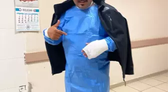 Sivas'ta soğuk havayı test etmek isteyen esnaf, havaya savurduğu sıcak suyla kendini yaktı